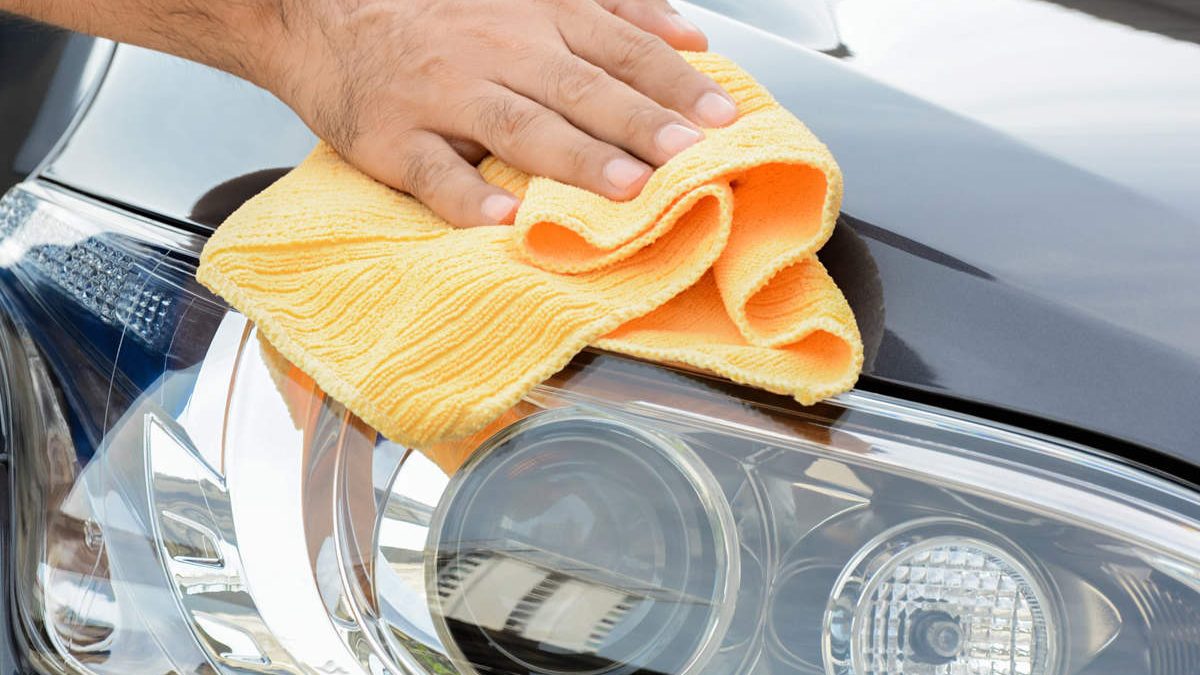 راهکارهایی برای شستن خودرو در منزل