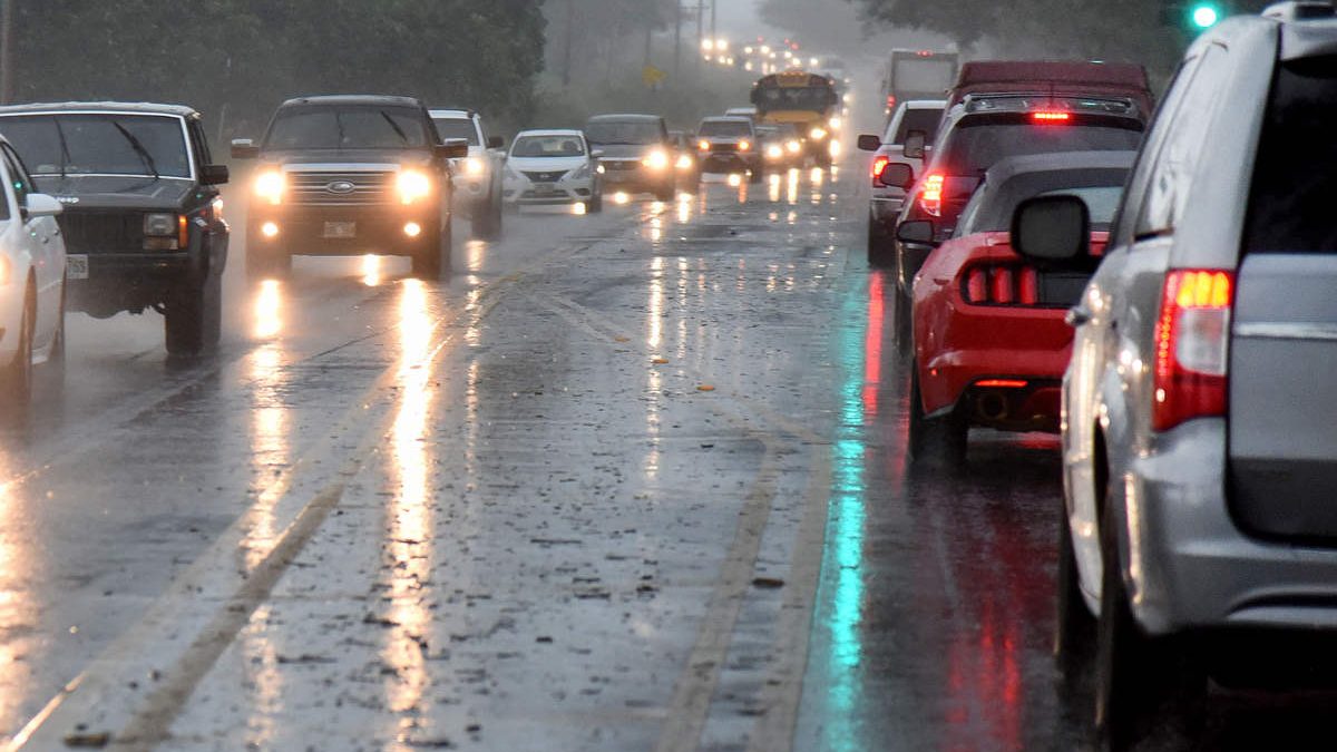 رانندگی در روزهای بارانی چگونه است؟