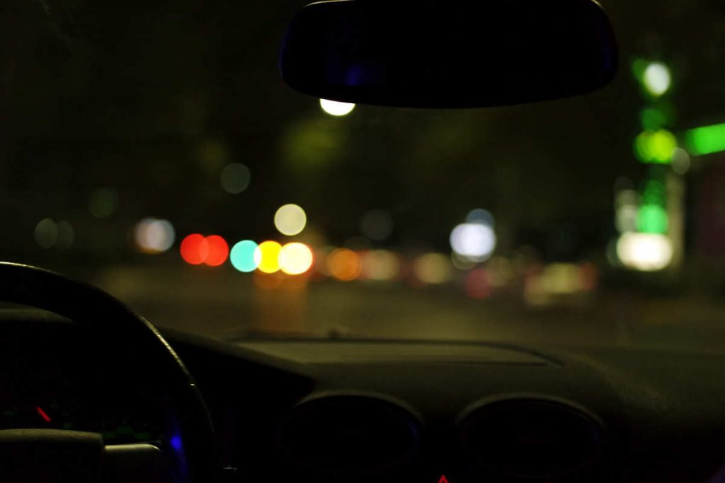 آیا می دانید رانندگی در هنگام شب باید چگونه باشد - اتوکلینیک رضایی