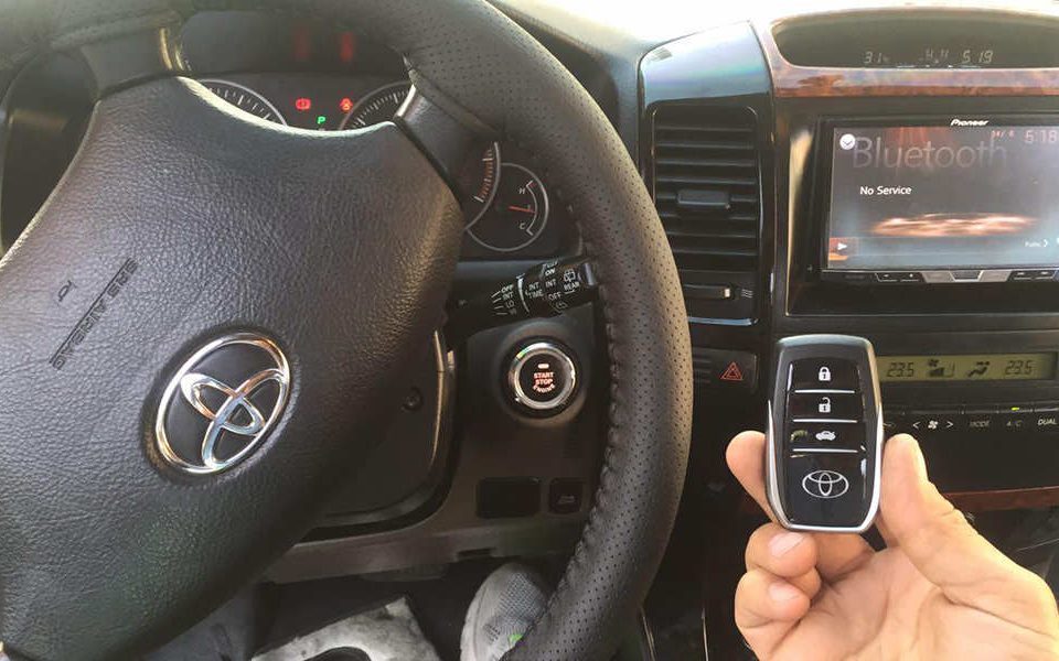 کیلس استارتر خودرو Keyless Starter یا کلید هوشمند خودرو چیست؟ - اتوکلینیک رضایی